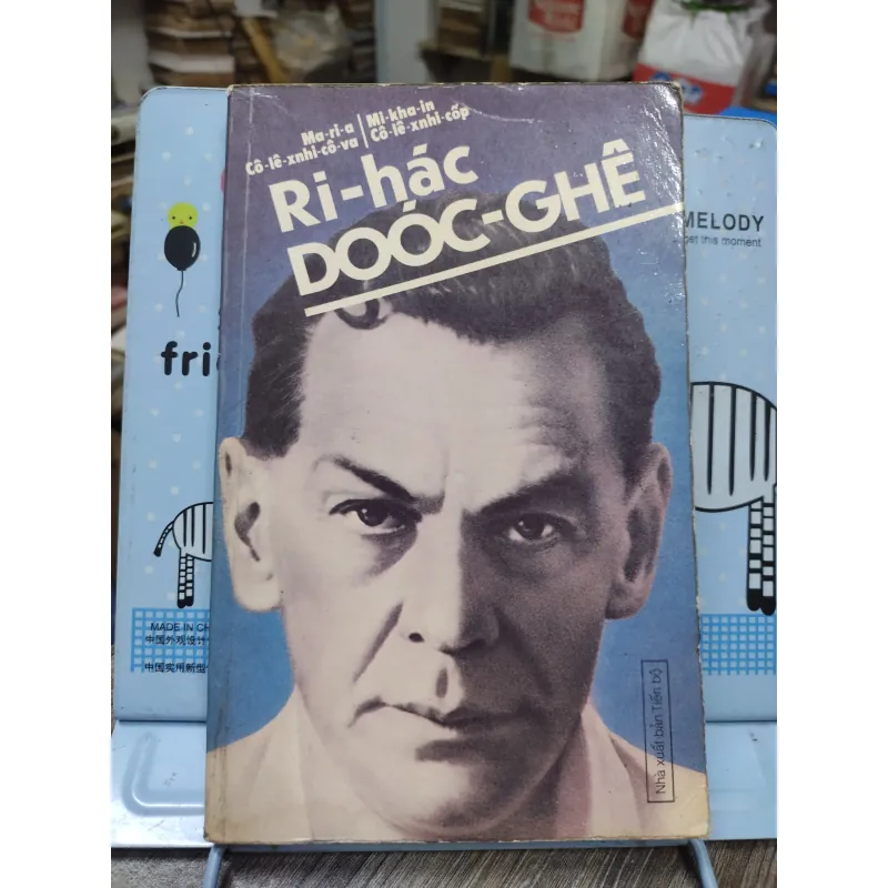 Sách: Ri - hác Doóc - Ghê - TG: Maria Colexnhicova, Mikhail Colexnhicop (A2) 733595