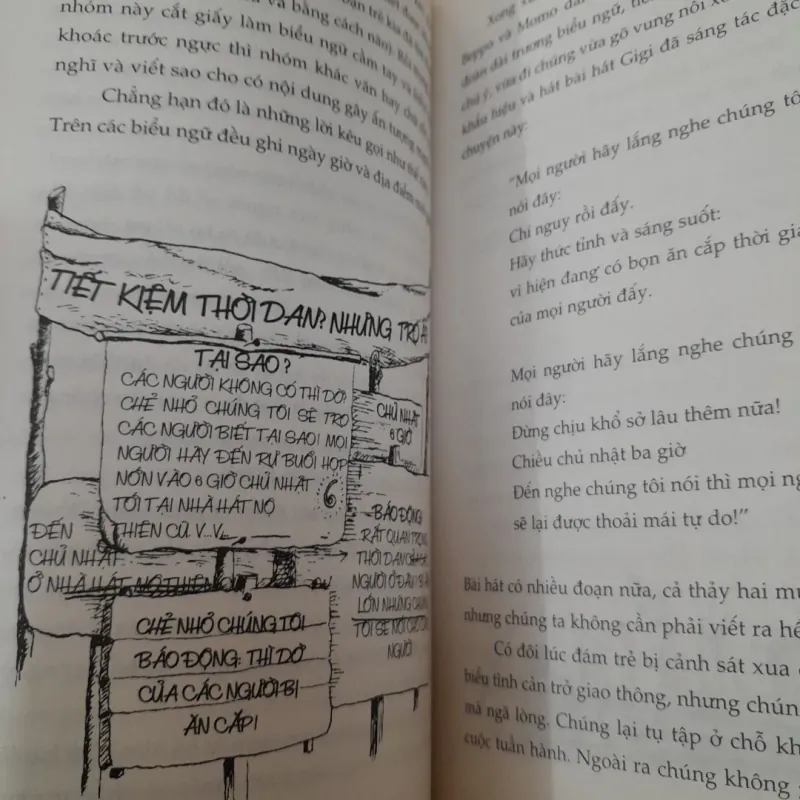 Tiểu thuyết MOMMO- Câu chuyện Cô bé giành lại thời gian. Tg Michael Ende 775925