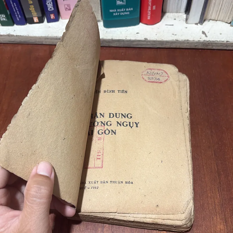 II Lịch Sử: Chân Dung Tướng Nguỵ Sài Gòn - Nguyễn Đình Tiên - 1982 775793
