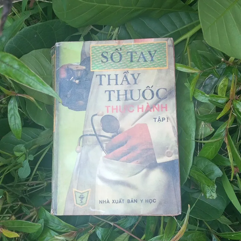Sổ Tay Thầy Thuốc Thực Hành 1042512