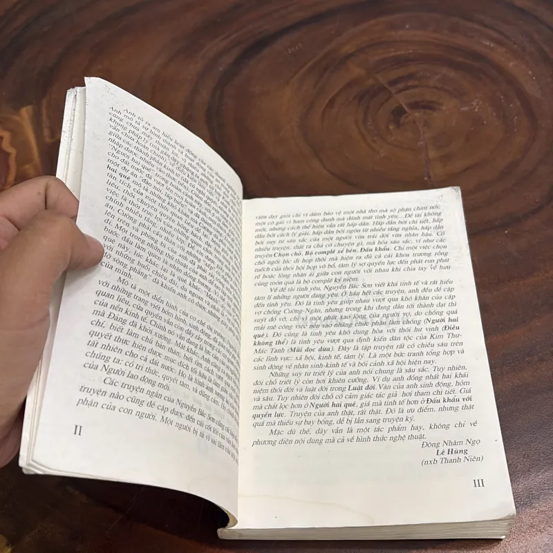 II Truyện Vừa Và Ngắn: Luật Đời - Nguyễn Bắc Sơn - 2004 1000910