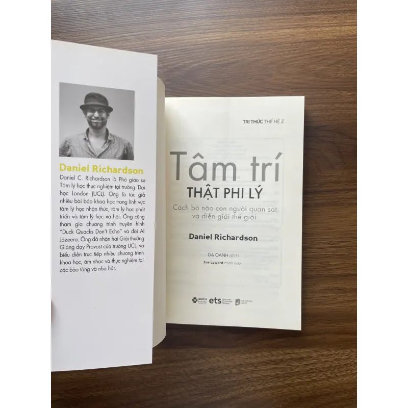 Tâm trí thật phi lý - Daniel Richardson 970512