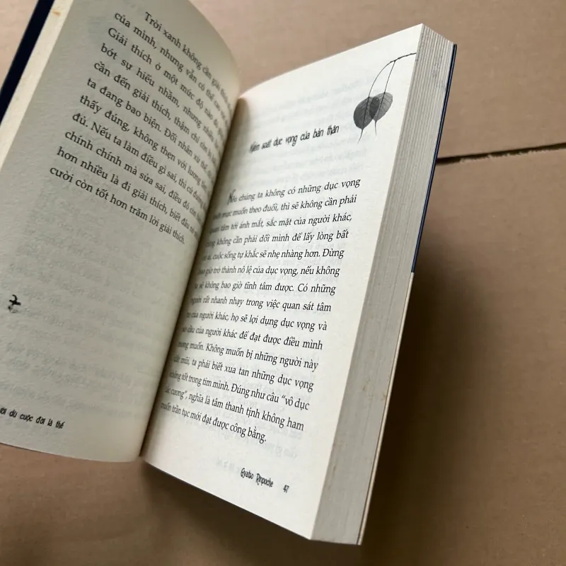 Mỉm cười dù cuộc đời là thế 977042