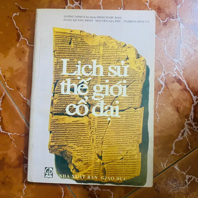 Lịch sử thế giới cổ đại - Lương Ninh (chủ biên)#HATRA 729114
