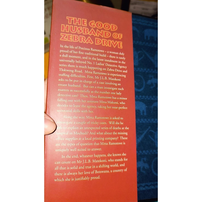 Alexander McCall Smith - The good husband of zebra drive (bìa cứng) 497185