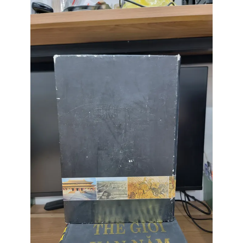 Bộ thông sử thế giới vạn năm 3 cuốn 607662