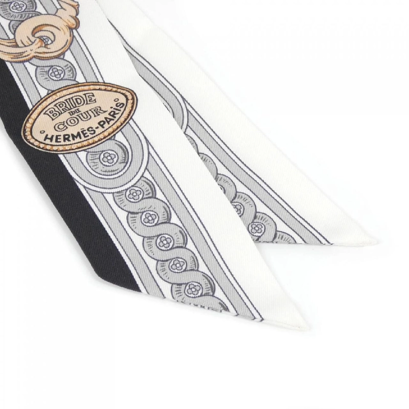 Khăn quàng cổ BRIDE DE COUR của Hermès 061517S 624286