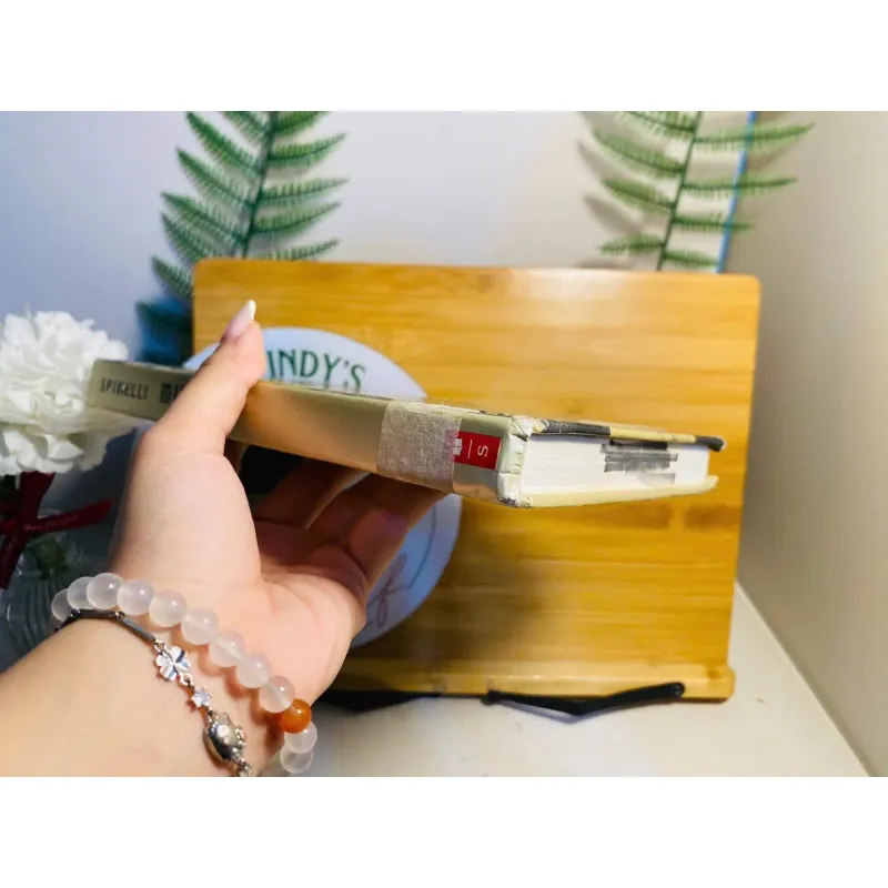 [Sách tiếng Anh 2hand] Like new 90% - 🍂 Milkweed – Jerry Spinelli 🌧️ 961024