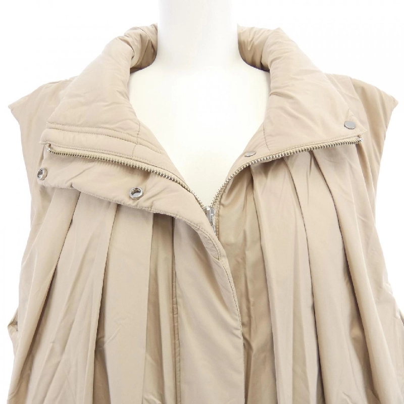 Không có tiêu đề UNTITLED Áo gile 632630