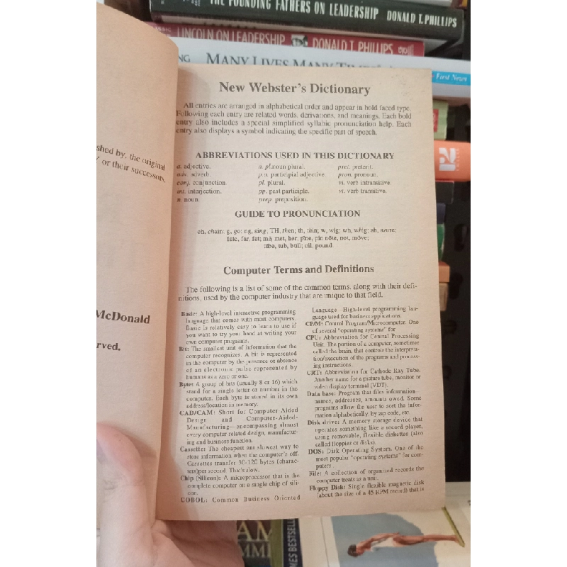 Webster's Dictionary And Roget's Thesaurus 448989