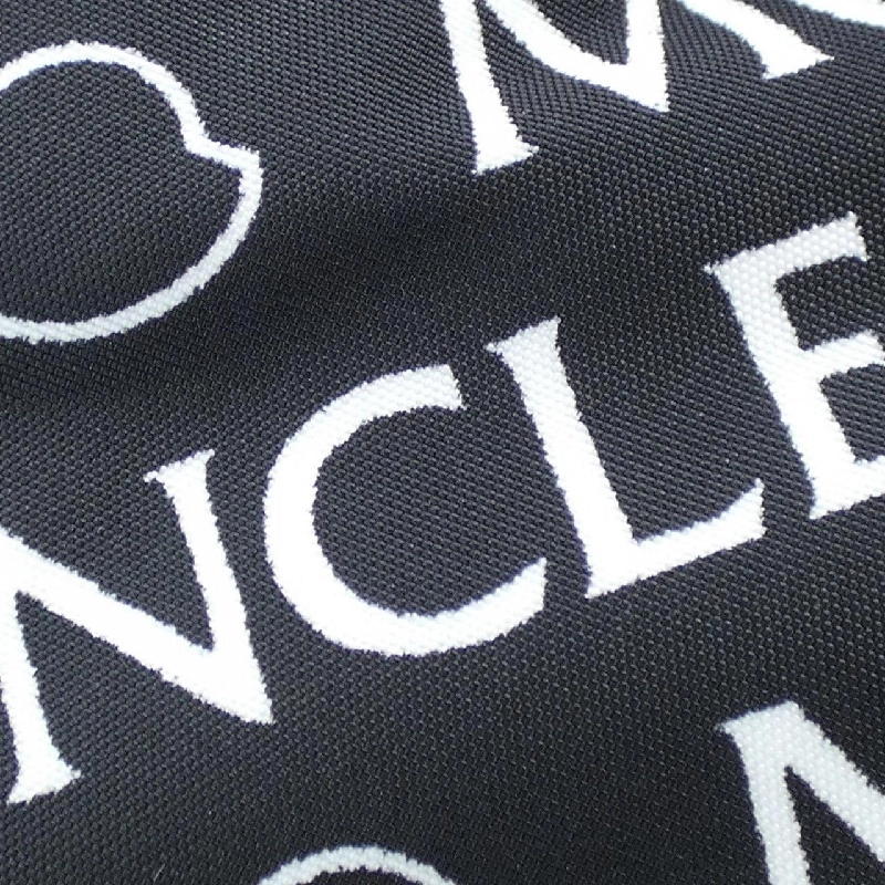 Áo khoác lông vũ MONCLER 639061