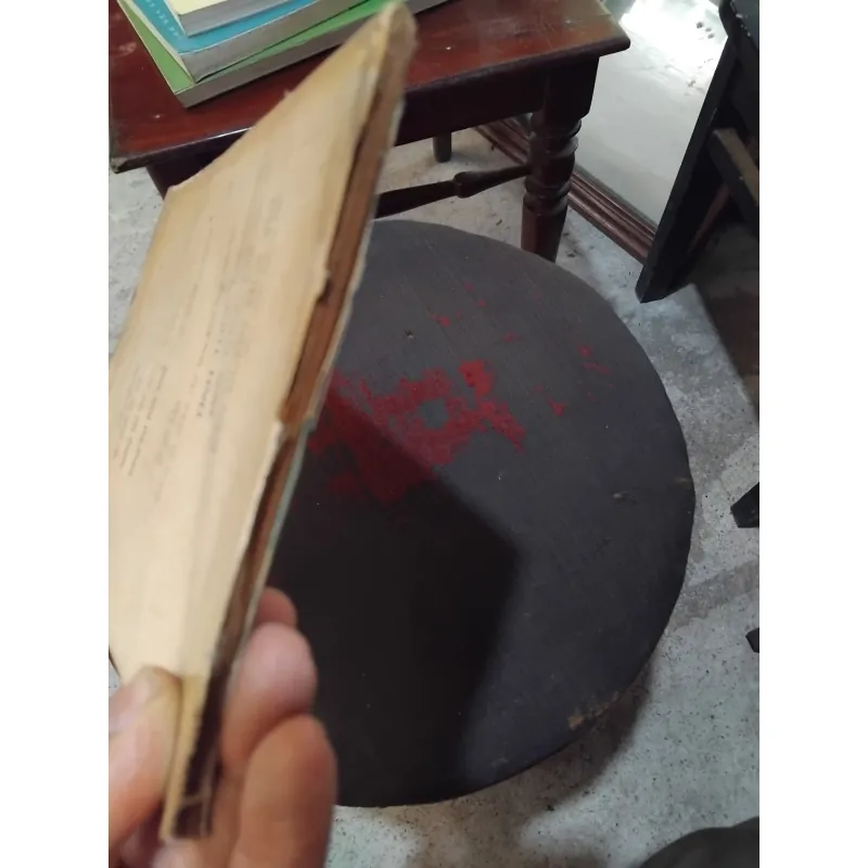 Tiếng hát sông Hương tập thơ của Ưng Bình Thúc Giạ Thị  1002644