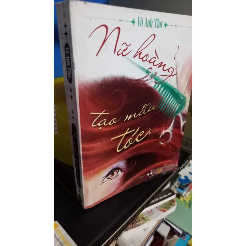 nữ hoàng tạo mầu tóc 606515