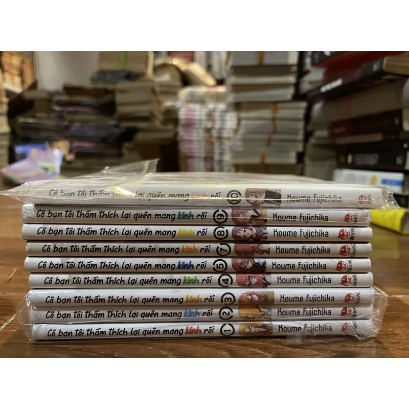 Cô bạn tôi thầm thích lại quên mang kính rồi 9 cuốn 779312