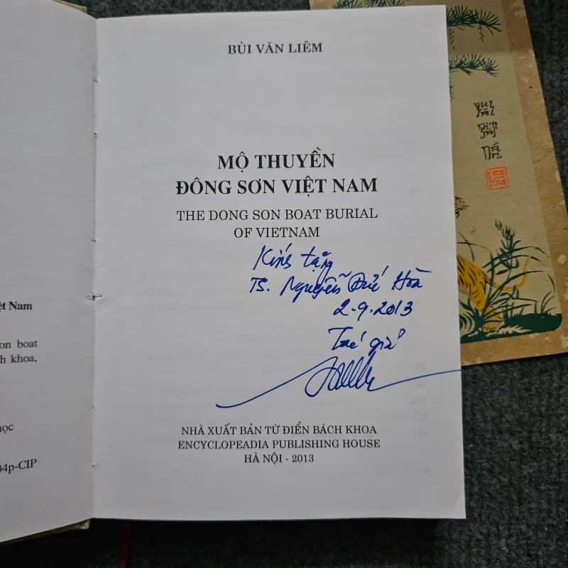 Mộ thuyền đông sơn việt nam - có chữ ký tác giả 745498