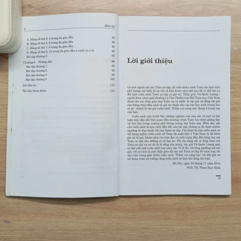 Sách Các hằng số đẹp trong đa giác đều (2015) 931205