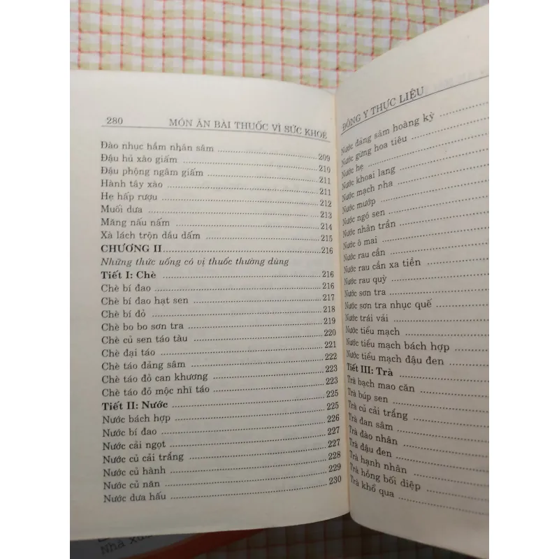 COMBO 2Q TỦ SÁCH GIA ĐÌNH - MÓN ĂN BÀI THUỐC... & NGHỆ THUẬT TỈA RAU CỦ QUẢ 763812