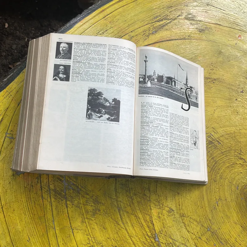PETIT LAROUSSE- bìa cứng xuất bản năm 1961 596097