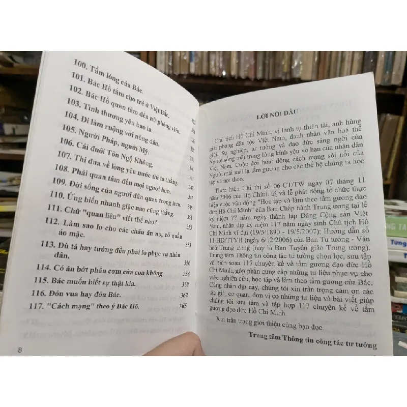 117 chuyện kể về tấm gương đạo đức Hồ Chí Minh 702683