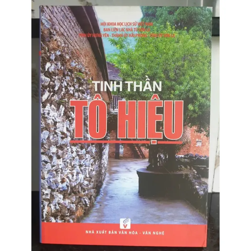 Sách Tình Thần Tô Hiệu - Nhân vật lịch sử Việt Nam 694416