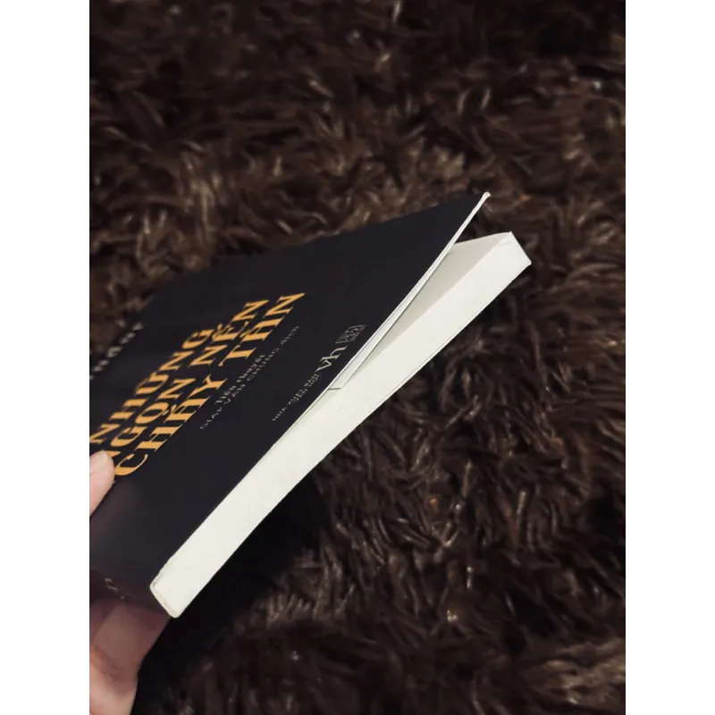 Những ngọn nến cháy tàn 740053