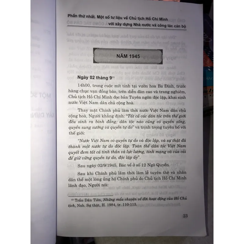 Chủ tịch Hồ Chí Minh với xây dựng nhà nước và công tác cán bộ 698700