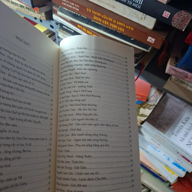 Bên dòng Hương  995115