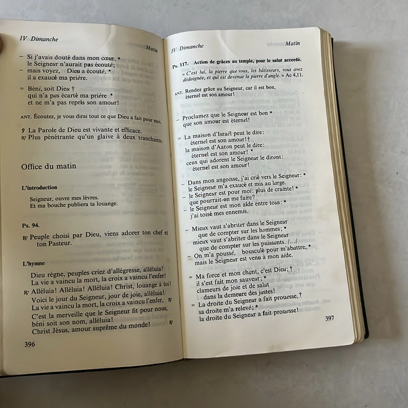 Livre "Prières du temps présent" nouvel office divin texte liturgique 1972 503492