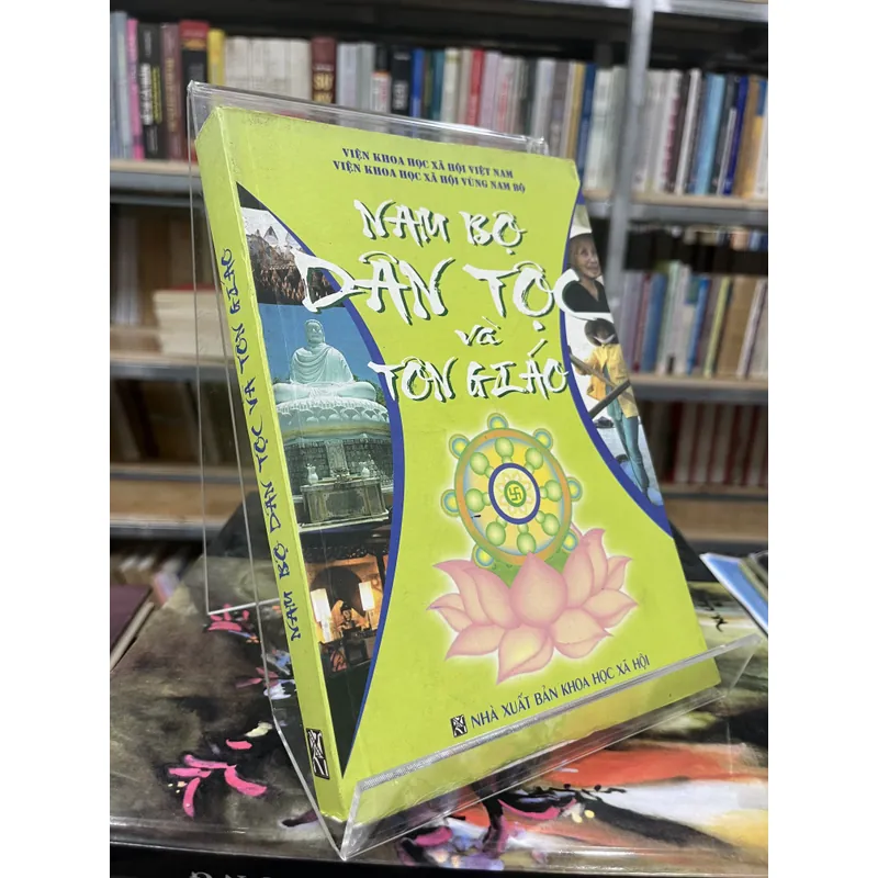 NAM BỘ DÂN TỘC VÀ TÔN GIÁO 702671