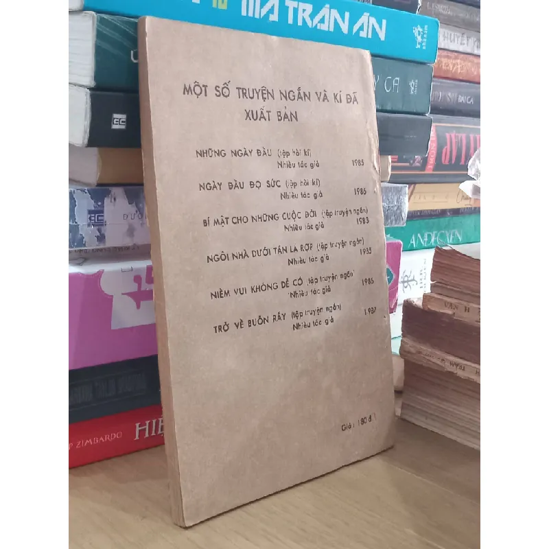 Bia mộ cho người mất tích 712049