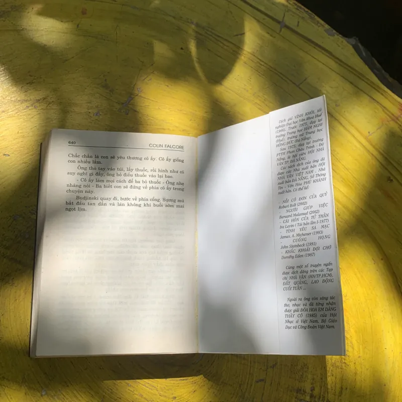 GÃ CON LAI NGƯỜI MẪU- COLIN FALCONER  782689