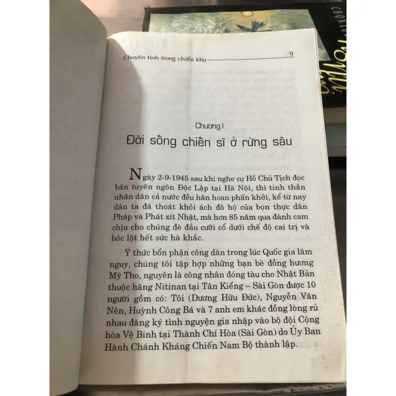 Chuyện tình trong chiến khu - Lương Minh 1012891