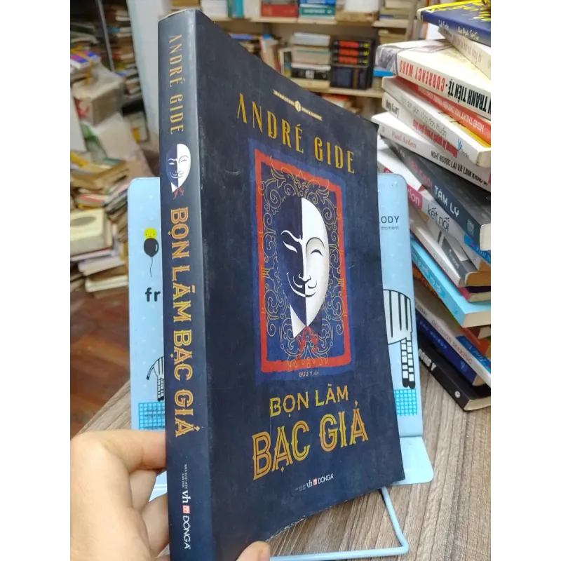 Sách: Bọn làm bạc giả (A1) Tác giả: Andre Gide 673818