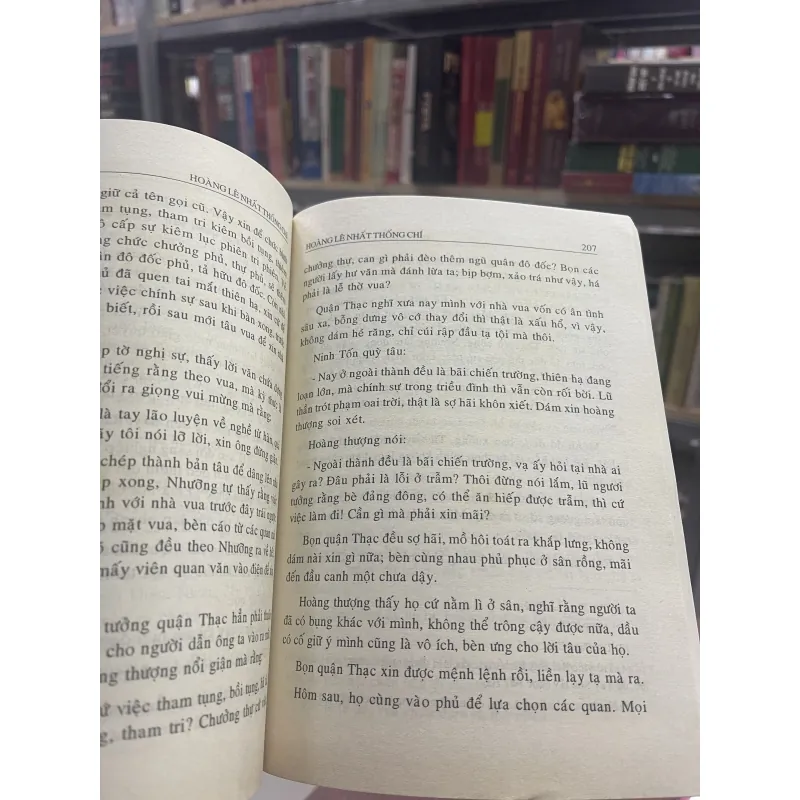 HOÀNG LÊ NHẤT THỐNG CHÍ - NGÔ GIA VĂN PHÁI 935325