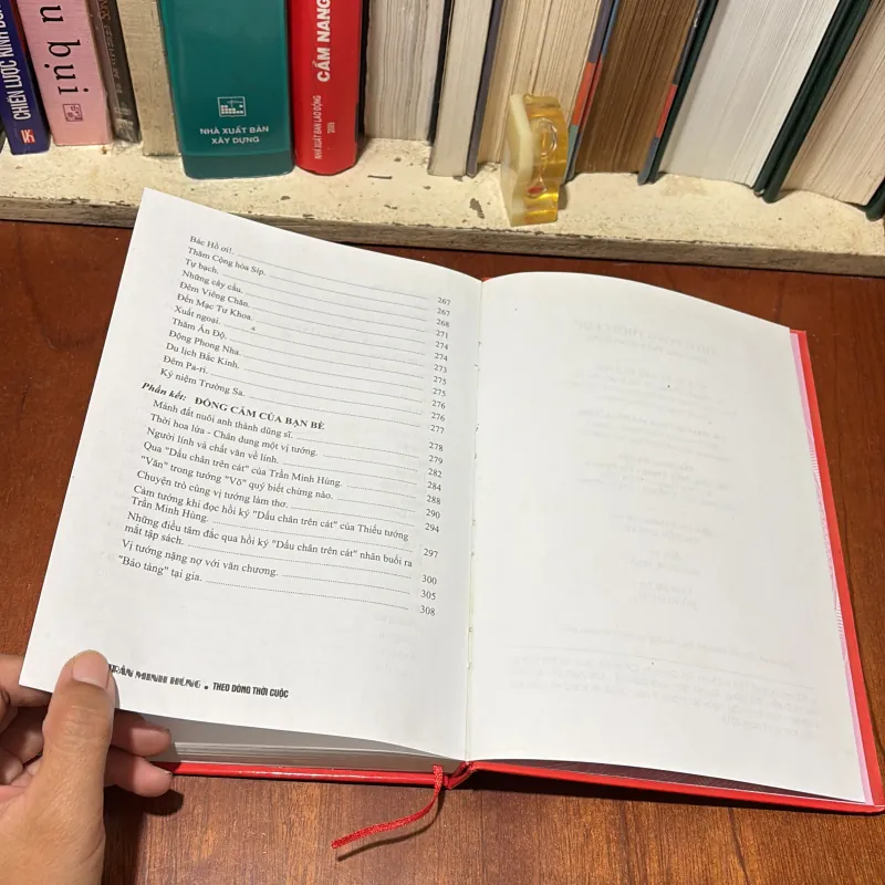 II Lịch Sử: Theo Dòng Thời Cuộc - Thiếu Tướng Trần Minh Hùng - 2013 782346