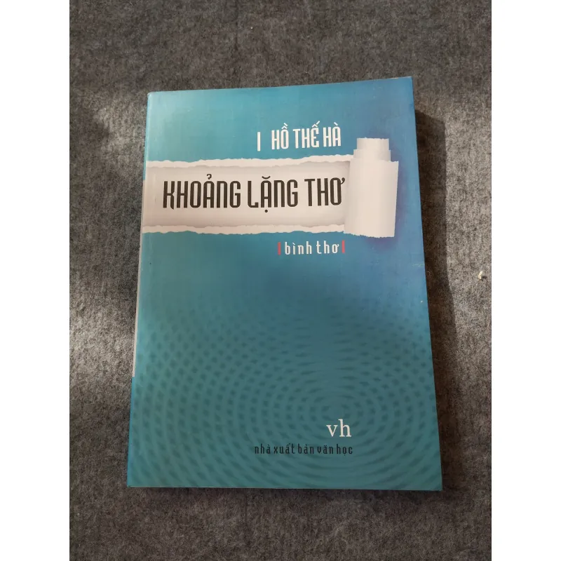 KHOẢNG LẶNG THƠ 720734