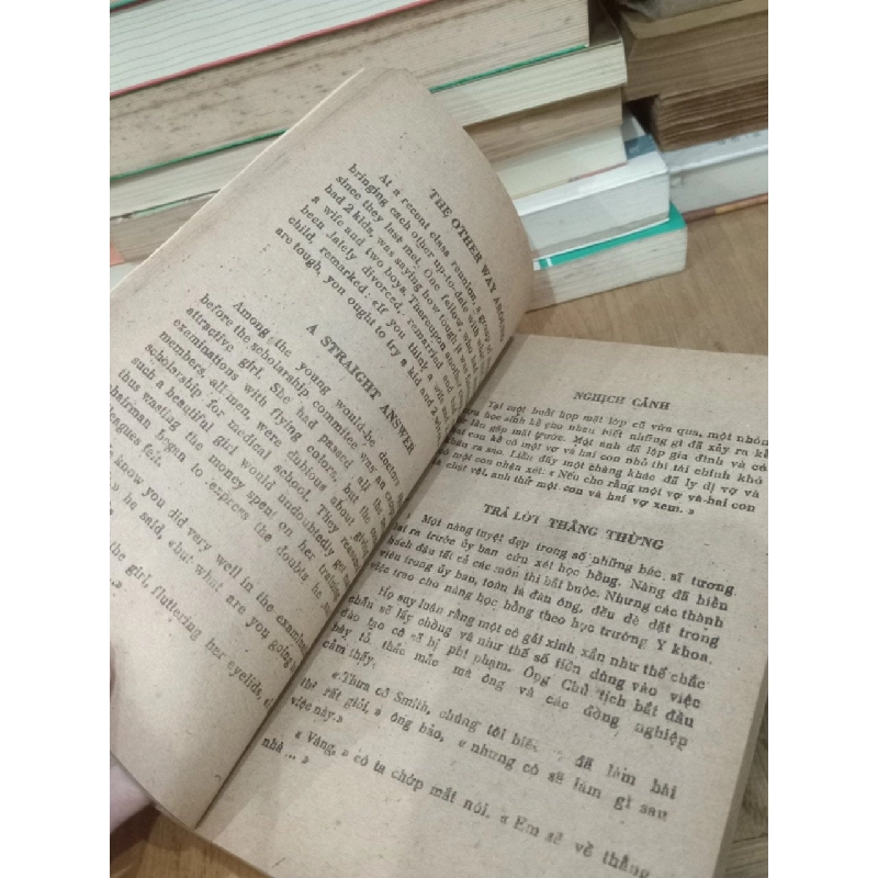 Laughin': Chuyện cười song ngữ - Sĩ Hoàng chọn dịch 755707