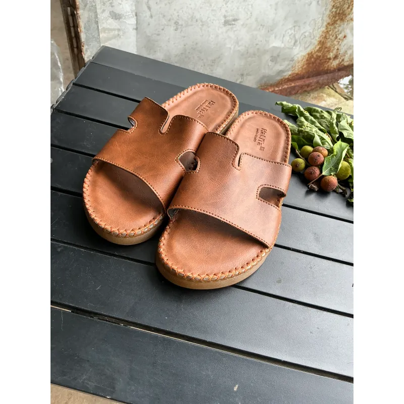 Dép da nam Halita Cũ size 41 đi nước đi mưa 674630