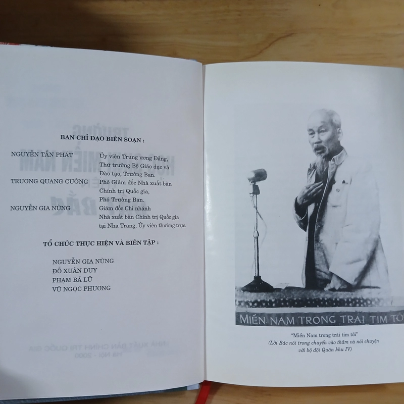 Học Sinh Miền Nam Trên Đất Bắc (2 Cuốn) 472156