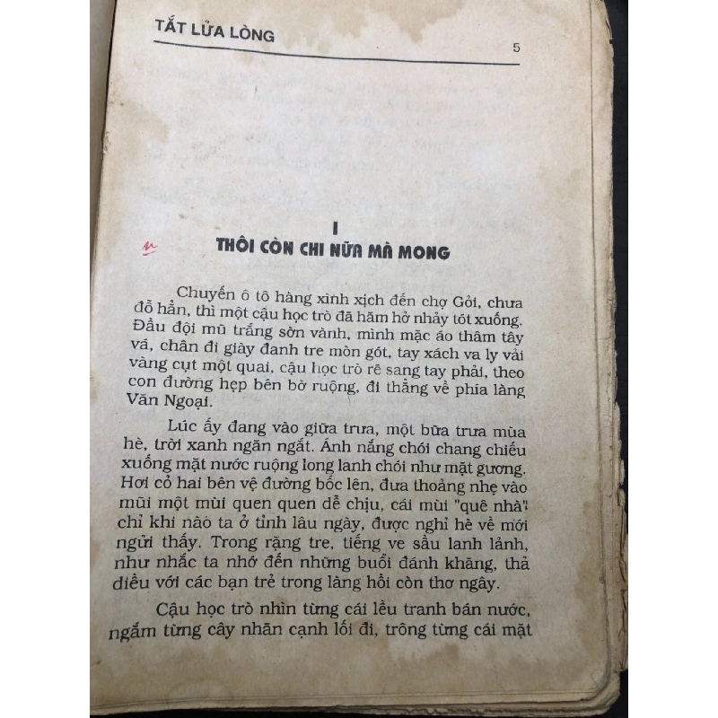 Tắt lửa lòng 1998 mới 50% ố bẩn bụng xấu Nguyễn Công Hoan HPB0906 SÁCH VĂN HỌC 915625