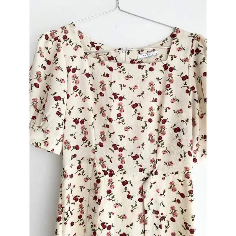 MỚI 99%***VÁY HOA NHÍ SIZE S AHOLIC* DÀI ĐẾN ĐẦU GỐI*CÓ ĐAI THẮT EO* TẶNG QUÀ 0Đ 591550