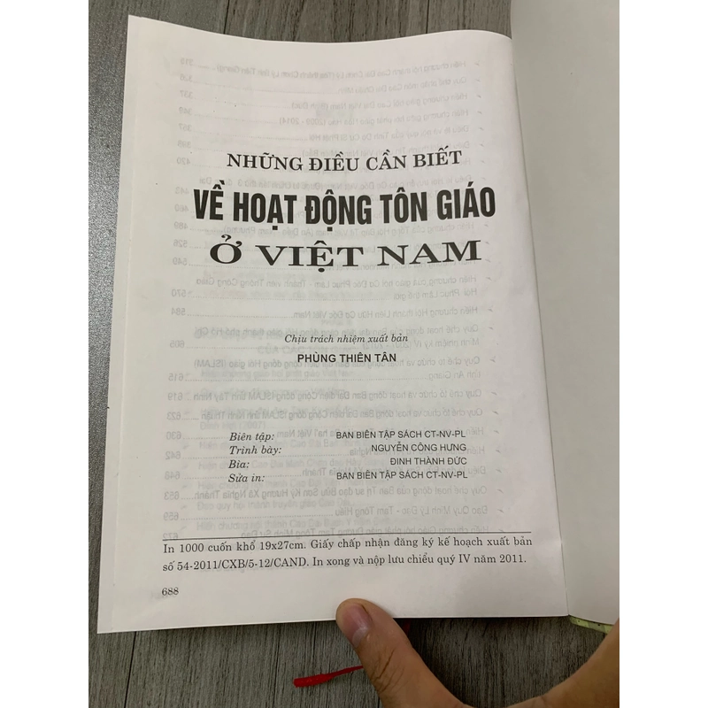 Những điều cần biết về hoạt động tôn giáo ở việt nam. Bìa cứng. 999 466050