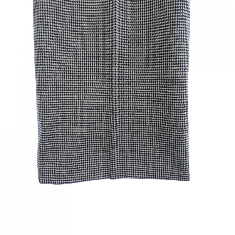 Dolce & Gabbana DOLCE&GABBANA F3ZSET/FMBAE Quần 651034