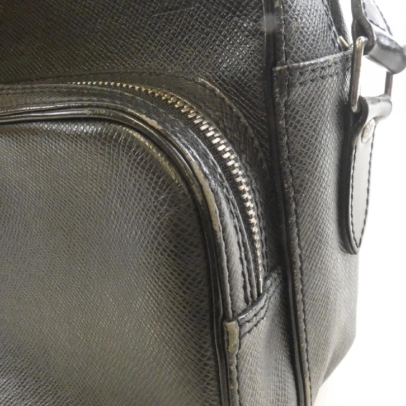 Túi đeo vai Louis Vuitton Taiga Nile - Hàng hiệu Chính hãng 802633