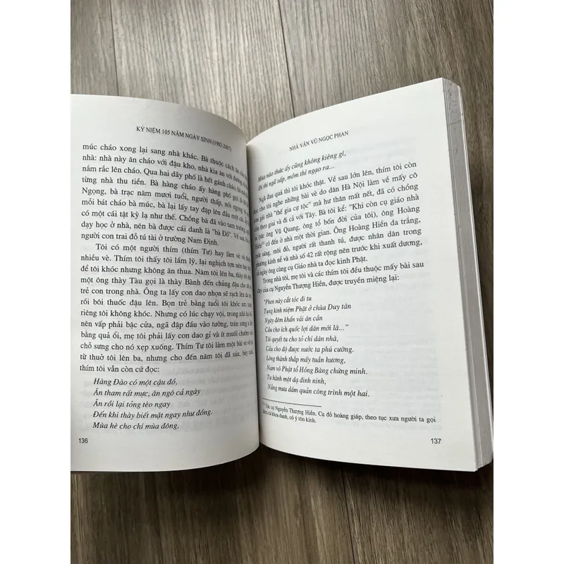 Nhà văn Vũ Ngọc Phan (sách kỷ niệm 105 năm ngày sinh) kèm chữ ký tặng 719232