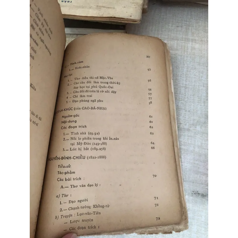 Việt Văn Độc Bản  995084