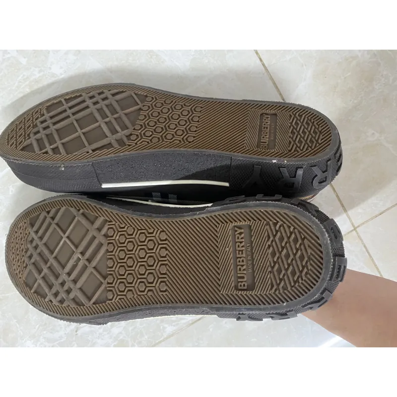 giày nam chính hãng size 42  975114