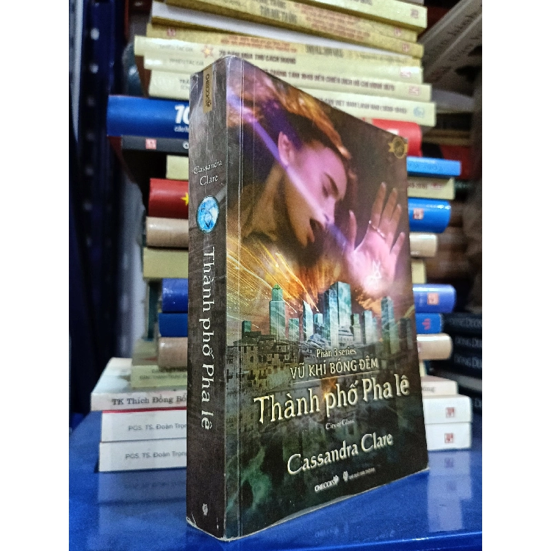 Bộ 6 tập Vũ khí bóng đêm - Cassandra Clare 304170
