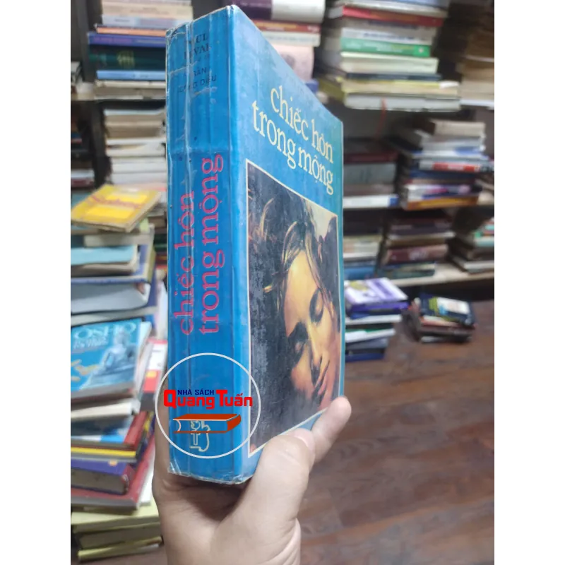 sách: Chiếc hôn trong mộng - Paul Feval (A2) 573714