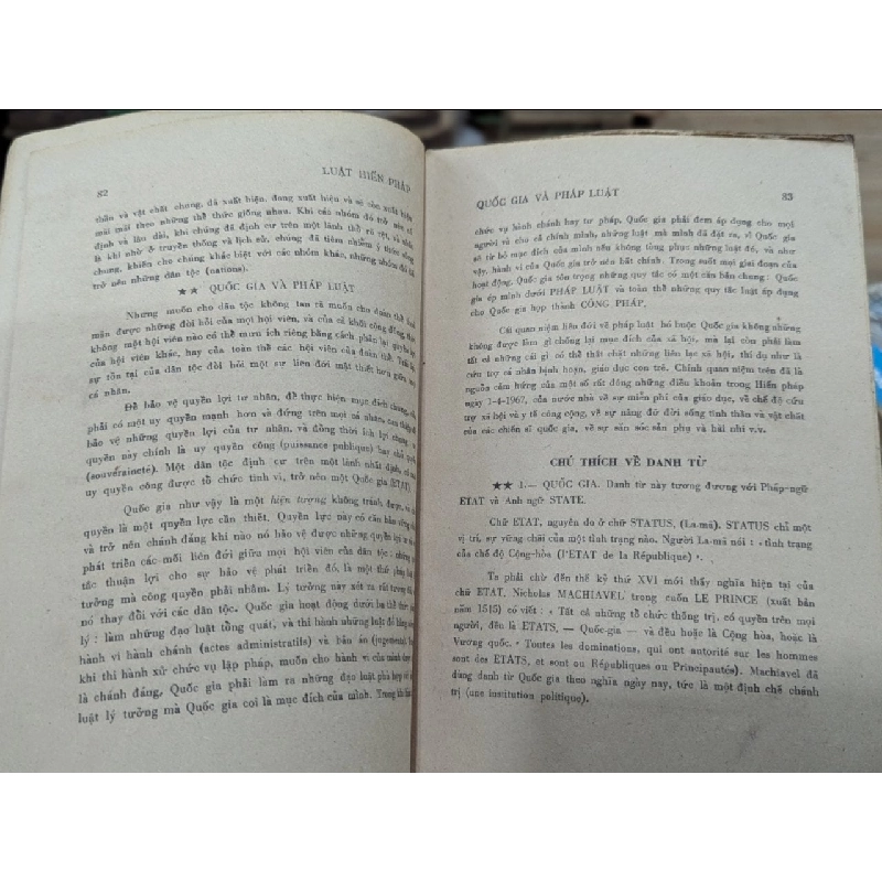 Luật Hiến Pháp khuôn mẫu dân chủ - Lê Đình Chân ( trọn bộ 2 tập ) 126245